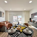 Shine By Homing דירה אלבופיירה